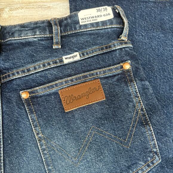 Wrangler Westward 626 Jeans 30x30 NWT High Rise Boot Cut Western Med Wash Casual - Picture 6 of 11